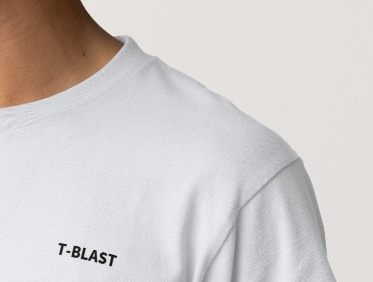 Tシャツ